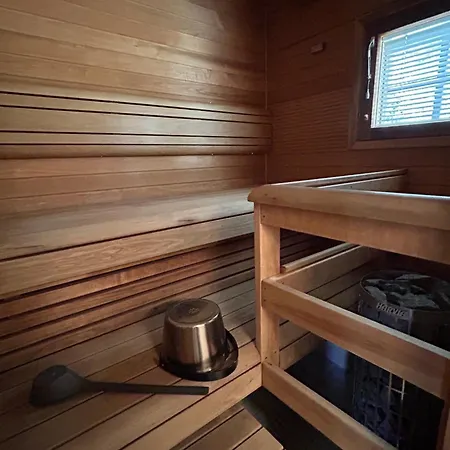 Sappee Peak - Fire, Snow & Adventure Lägenhet